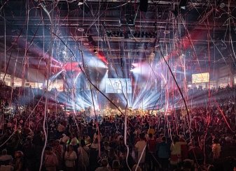 Jetzt 5x4 Tickets gewinnen für den Samstag bei Bonn steht Kopp 